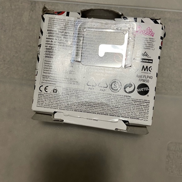 Barbie peanuts shirt - Picture 2 of 2